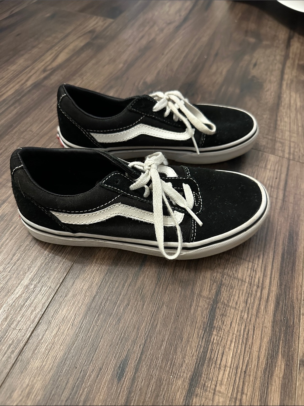 Vans Kids Black & White Low-Top Skate Sneakers
